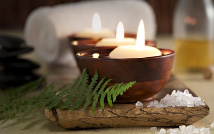 Creating-a-Spa-Like-Experience-at-Home-with-Luxorence-Candles